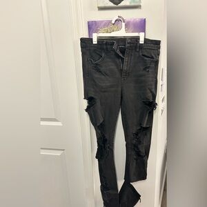 women’s ripped jeans